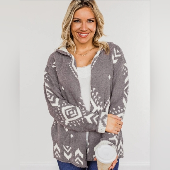 Brand new Aztec Hooded Cardigan - Picture 1 of 7